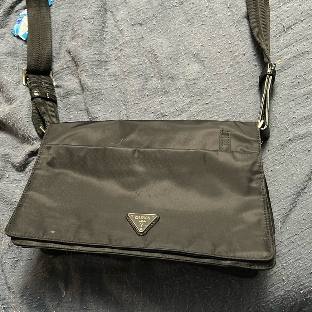 Y2K guess nylon messenger bag